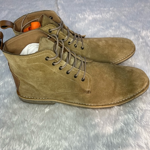 ASOS DESIGN desert chukka boots in stone suede with leather detail. - Picture 3 of 16